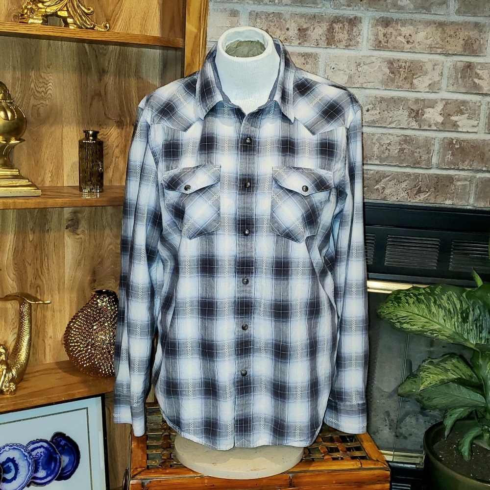 American Eagle Ladies Shirt - Size Large -Slim Fit